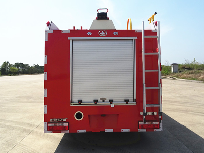 3.5噸東風(fēng)大多利卡泡沫消防車(chē)